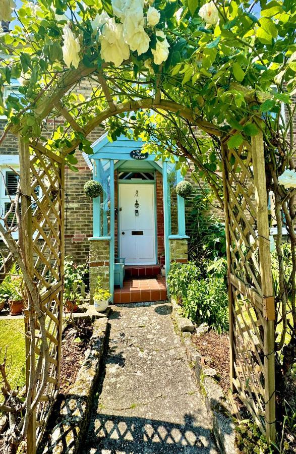 Garden Cottage - 3 Bedroom Close To Town And Beach Bournemouth Kültér fotó