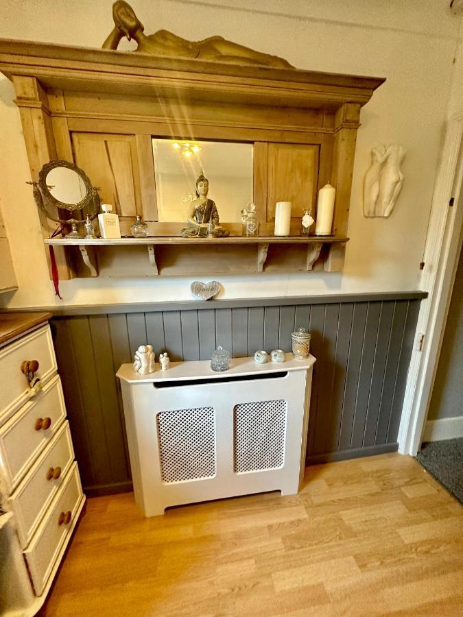 Garden Cottage - 3 Bedroom Close To Town And Beach Bournemouth Kültér fotó