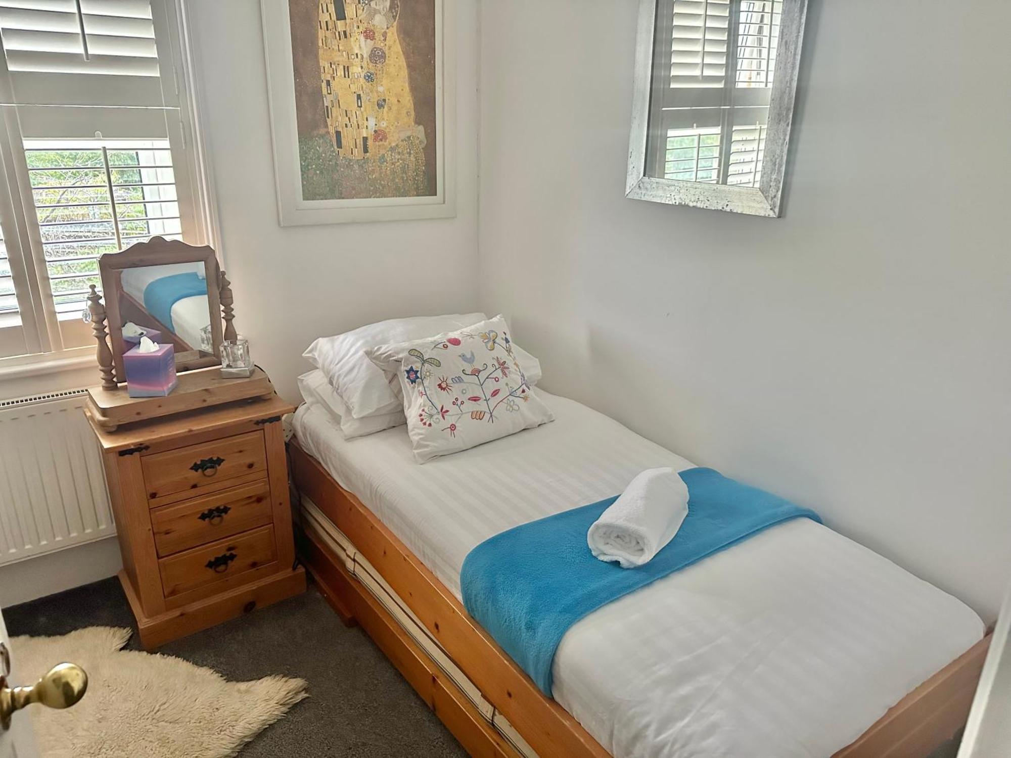 Garden Cottage - 3 Bedroom Close To Town And Beach Bournemouth Kültér fotó